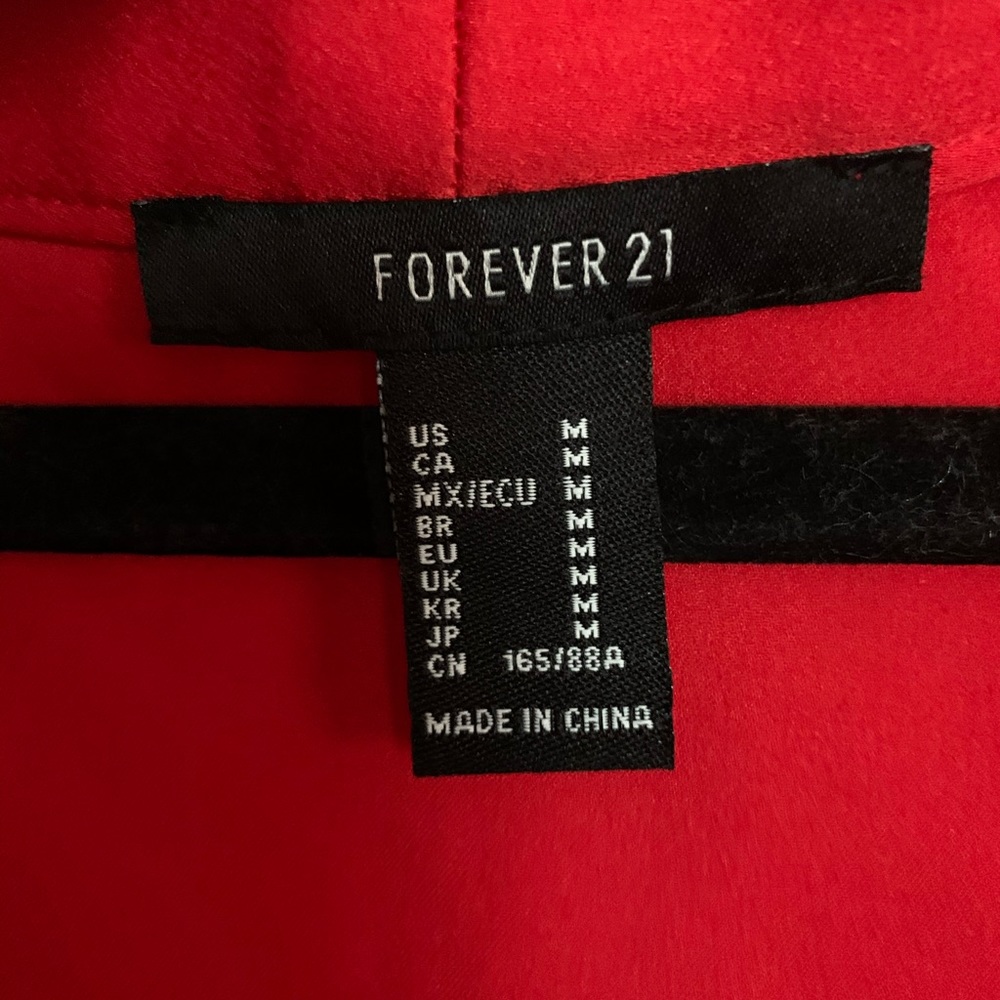 Red Robe - Picture 2 of 4
